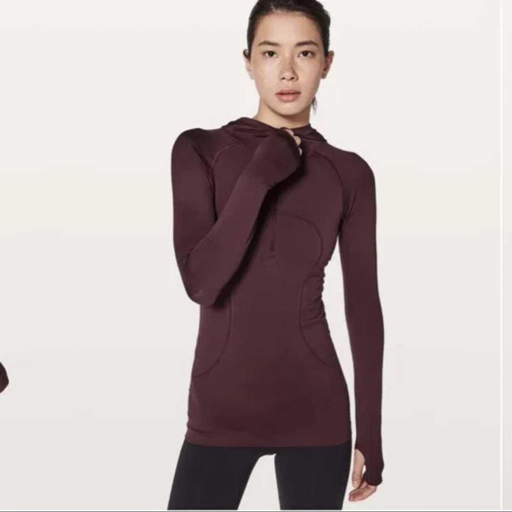 Lululemon 1/2 zip swiftly
